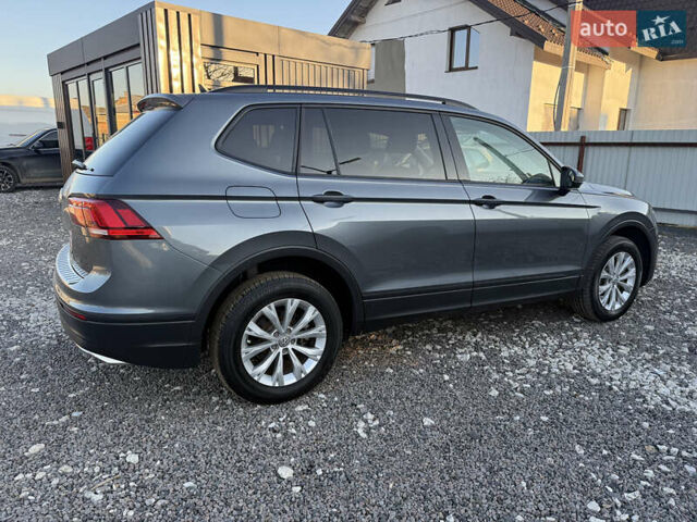 Серый Фольксваген Тигуан, объемом двигателя 2 л и пробегом 121 тыс. км за 16300 $, фото 12 на Automoto.ua