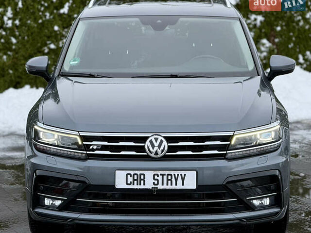 Серый Фольксваген Тигуан, объемом двигателя 2 л и пробегом 241 тыс. км за 26999 $, фото 12 на Automoto.ua
