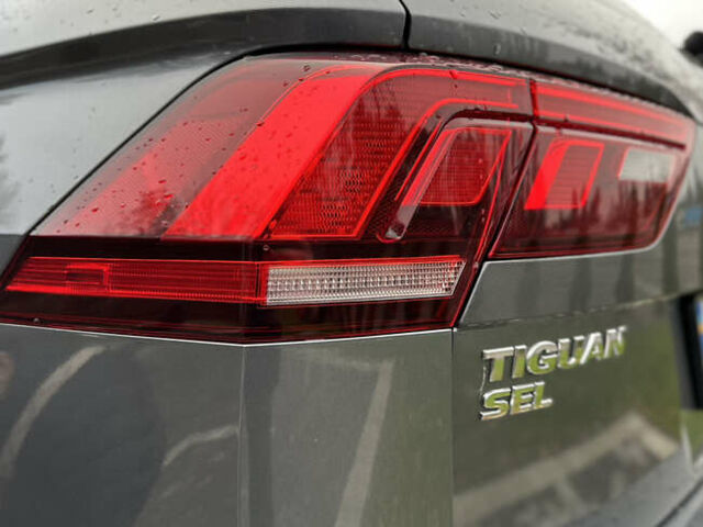 Серый Фольксваген Тигуан, объемом двигателя 1.98 л и пробегом 73 тыс. км за 22699 $, фото 23 на Automoto.ua