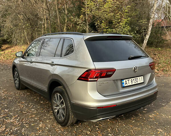 Сірий Фольксваген Тігуан, об'ємом двигуна 1.98 л та пробігом 113 тис. км за 19000 $, фото 7 на Automoto.ua