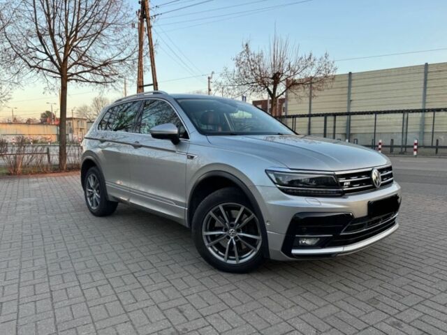 Серый Фольксваген Тигуан, объемом двигателя 2 л и пробегом 74 тыс. км за 17900 $, фото 1 на Automoto.ua