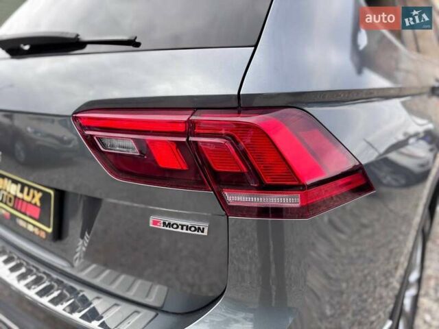 Серый Фольксваген Тигуан, объемом двигателя 1.98 л и пробегом 101 тыс. км за 24999 $, фото 17 на Automoto.ua