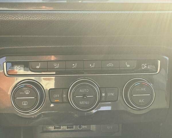 Серый Фольксваген Тигуан, объемом двигателя 1.98 л и пробегом 136 тыс. км за 17250 $, фото 14 на Automoto.ua