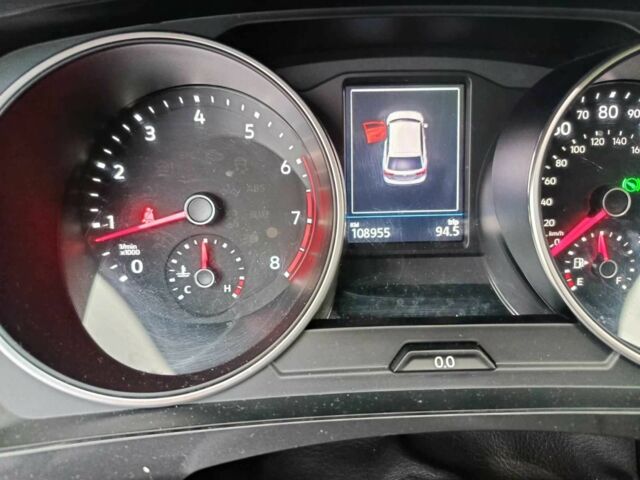 Серый Фольксваген Тигуан, объемом двигателя 2 л и пробегом 109 тыс. км за 21000 $, фото 3 на Automoto.ua