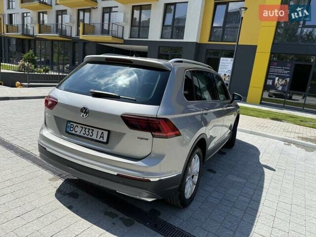 Серый Фольксваген Тигуан, объемом двигателя 1.98 л и пробегом 83 тыс. км за 25800 $, фото 3 на Automoto.ua