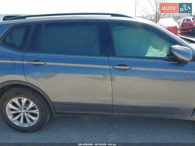 Сірий Фольксваген Тігуан, об'ємом двигуна 2 л та пробігом 74 тис. км за 11390 $, фото 10 на Automoto.ua