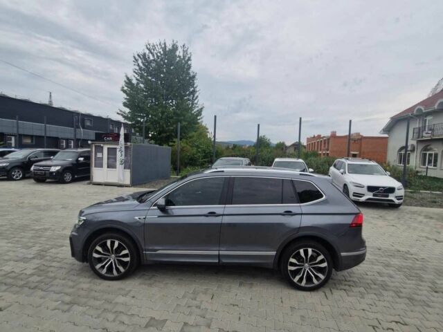 Серый Фольксваген Тигуан, объемом двигателя 2 л и пробегом 214 тыс. км за 21800 $, фото 14 на Automoto.ua