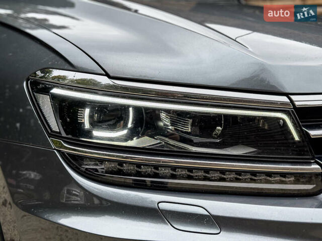 Сірий Фольксваген Тігуан, об'ємом двигуна 1.98 л та пробігом 230 тис. км за 27700 $, фото 43 на Automoto.ua