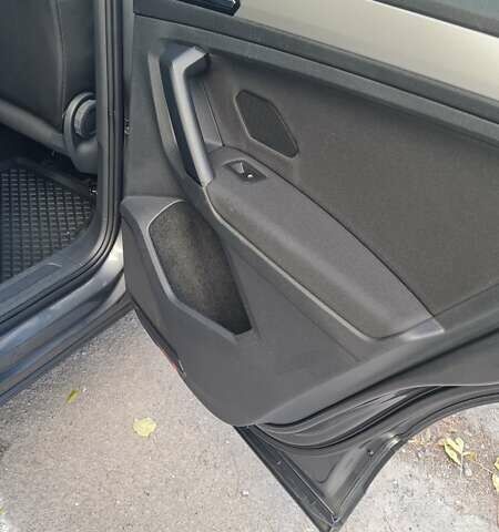 Серый Фольксваген Тигуан, объемом двигателя 1.98 л и пробегом 90 тыс. км за 25800 $, фото 12 на Automoto.ua