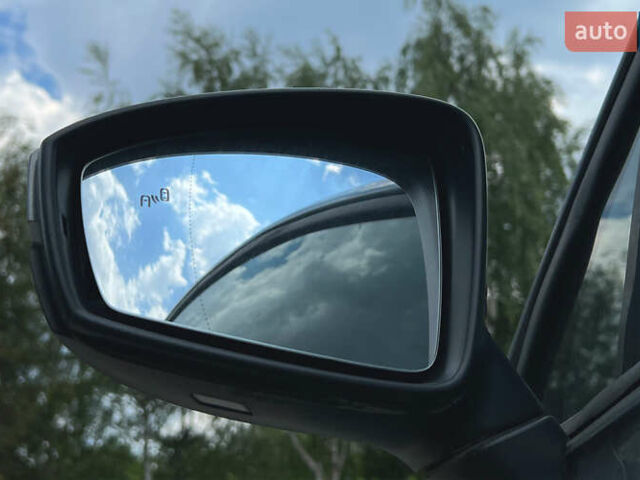 Серый Фольксваген Тигуан, объемом двигателя 2 л и пробегом 53 тыс. км за 19650 $, фото 23 на Automoto.ua