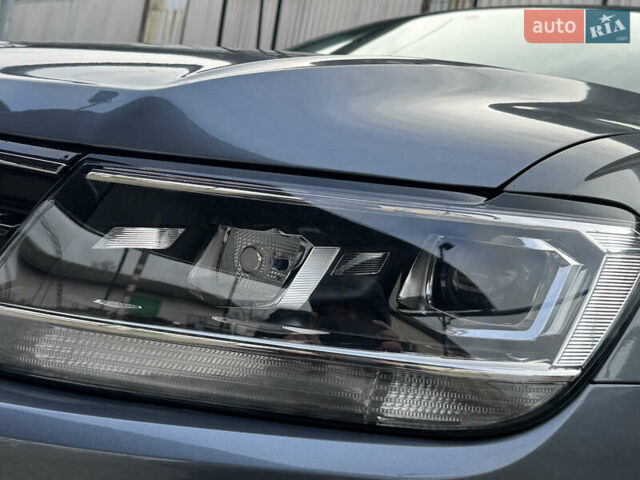 Серый Фольксваген Тигуан, объемом двигателя 2 л и пробегом 190 тыс. км за 15950 $, фото 38 на Automoto.ua