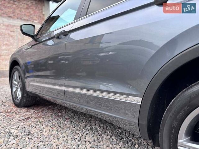 Серый Фольксваген Тигуан, объемом двигателя 1.98 л и пробегом 101 тыс. км за 24999 $, фото 11 на Automoto.ua