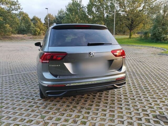 Серый Фольксваген Тигуан, объемом двигателя 2 л и пробегом 140 тыс. км за 9700 $, фото 5 на Automoto.ua