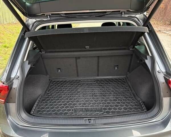 Серый Фольксваген Тигуан, объемом двигателя 1.98 л и пробегом 114 тыс. км за 25100 $, фото 22 на Automoto.ua