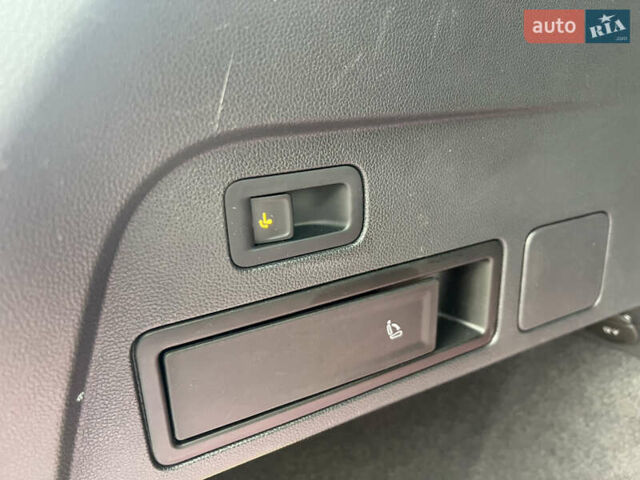 Сірий Фольксваген Тігуан, об'ємом двигуна 1.98 л та пробігом 209 тис. км за 27900 $, фото 32 на Automoto.ua