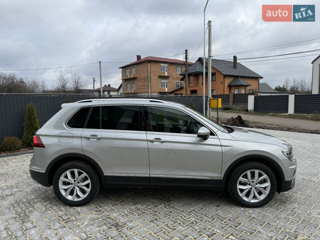 Серый Фольксваген Тигуан, объемом двигателя 2 л и пробегом 87 тыс. км за 23900 $, фото 19 на Automoto.ua
