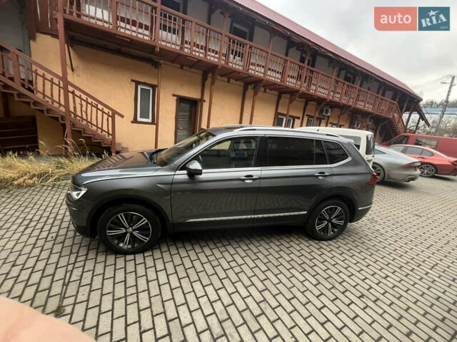 Серый Фольксваген Тигуан, объемом двигателя 2 л и пробегом 135 тыс. км за 18900 $, фото 5 на Automoto.ua