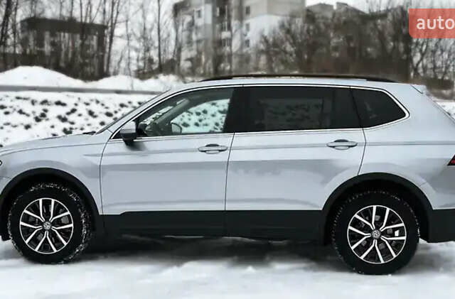 Серый Фольксваген Тигуан, объемом двигателя 1.98 л и пробегом 133 тыс. км за 27700 $, фото 14 на Automoto.ua