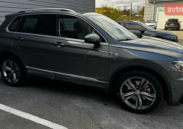 Серый Фольксваген Тигуан, объемом двигателя 1.98 л и пробегом 76 тыс. км за 32000 $, фото 4 на Automoto.ua
