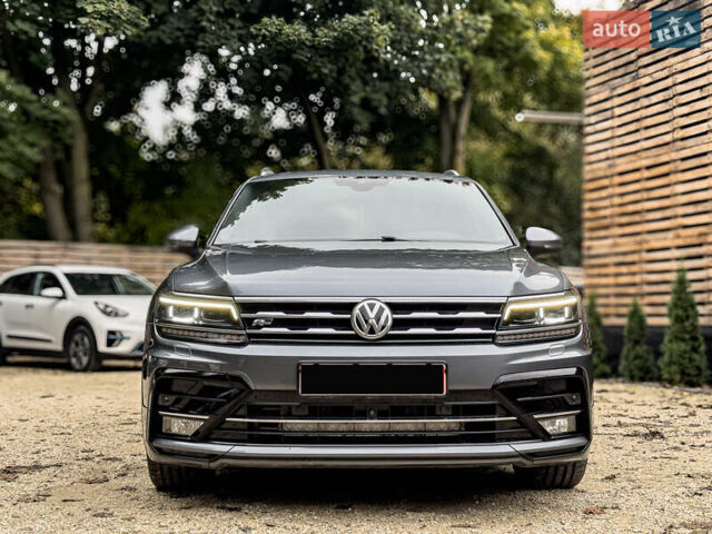 Сірий Фольксваген Тігуан, об'ємом двигуна 1.98 л та пробігом 230 тис. км за 27700 $, фото 9 на Automoto.ua