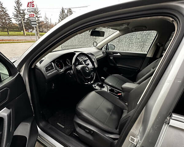 Сірий Фольксваген Тігуан, об'ємом двигуна 2 л та пробігом 195 тис. км за 16200 $, фото 9 на Automoto.ua