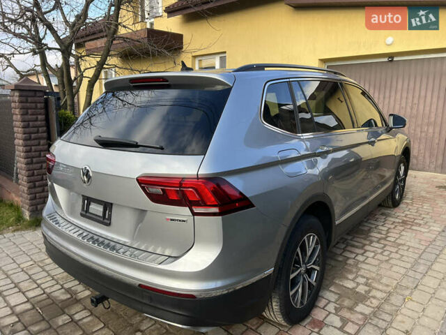 Серый Фольксваген Тигуан, объемом двигателя 1.98 л и пробегом 110 тыс. км за 17500 $, фото 3 на Automoto.ua