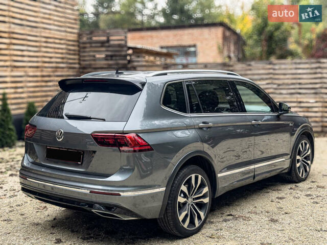 Сірий Фольксваген Тігуан, об'ємом двигуна 1.98 л та пробігом 230 тис. км за 27700 $, фото 22 на Automoto.ua