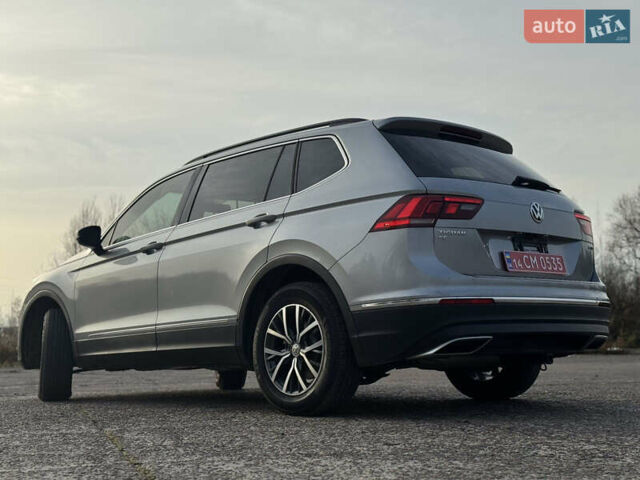 Серый Фольксваген Тигуан, объемом двигателя 1.98 л и пробегом 110 тыс. км за 17900 $, фото 1 на Automoto.ua