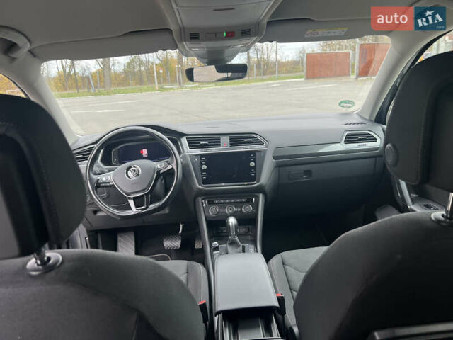 Сірий Фольксваген Тігуан, об'ємом двигуна 1.98 л та пробігом 209 тис. км за 27900 $, фото 35 на Automoto.ua