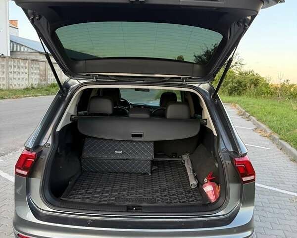 Серый Фольксваген Тигуан, объемом двигателя 1.98 л и пробегом 125 тыс. км за 24200 $, фото 14 на Automoto.ua