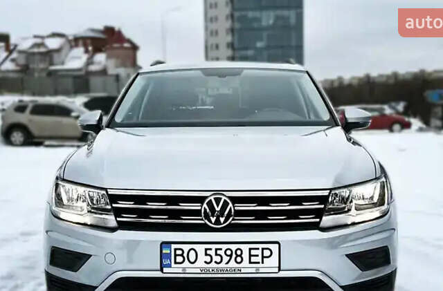 Серый Фольксваген Тигуан, объемом двигателя 1.98 л и пробегом 133 тыс. км за 27700 $, фото 1 на Automoto.ua