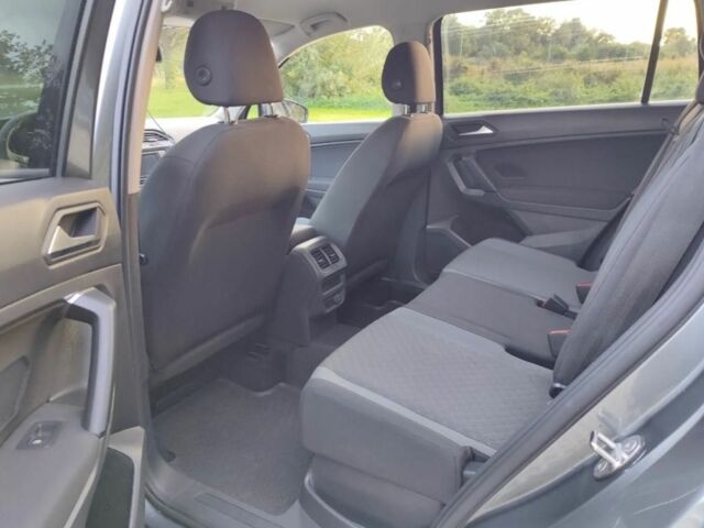 Серый Фольксваген Тигуан, объемом двигателя 2 л и пробегом 140 тыс. км за 9700 $, фото 10 на Automoto.ua