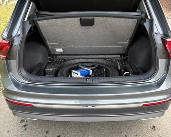 Серый Фольксваген Тигуан, объемом двигателя 1.98 л и пробегом 114 тыс. км за 25100 $, фото 21 на Automoto.ua