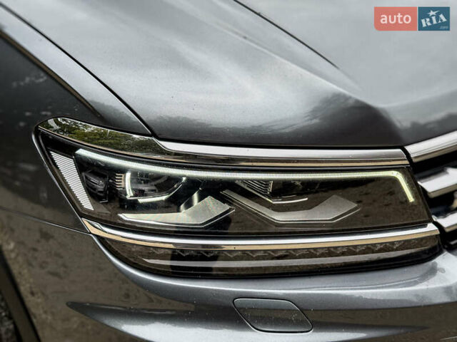 Сірий Фольксваген Тігуан, об'ємом двигуна 1.98 л та пробігом 230 тис. км за 27700 $, фото 42 на Automoto.ua