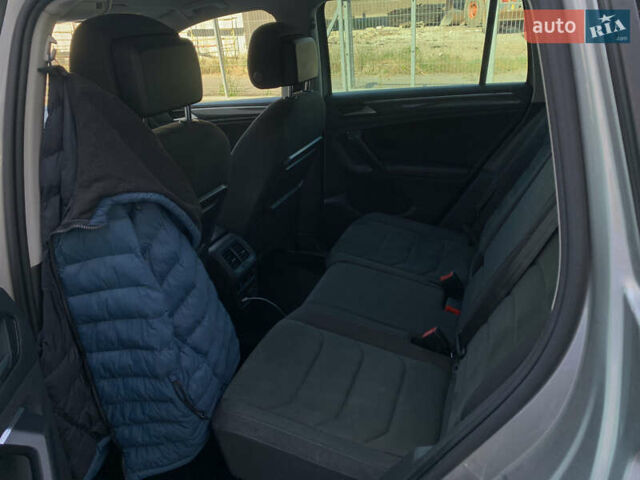 Серый Фольксваген Тигуан, объемом двигателя 1.98 л и пробегом 295 тыс. км за 19500 $, фото 11 на Automoto.ua