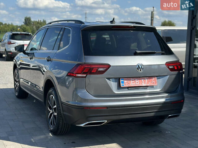 Сірий Фольксваген Тігуан, об'ємом двигуна 2 л та пробігом 122 тис. км за 17488 $, фото 6 на Automoto.ua