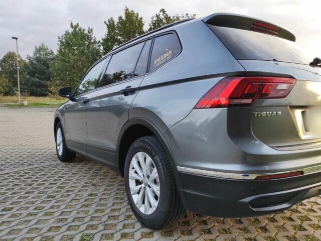 Серый Фольксваген Тигуан, объемом двигателя 2 л и пробегом 140 тыс. км за 9700 $, фото 8 на Automoto.ua