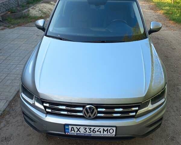 Сірий Фольксваген Тігуан, об'ємом двигуна 1.98 л та пробігом 47 тис. км за 22000 $, фото 2 на Automoto.ua