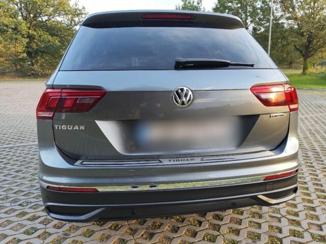 Серый Фольксваген Тигуан, объемом двигателя 2 л и пробегом 140 тыс. км за 9700 $, фото 1 на Automoto.ua