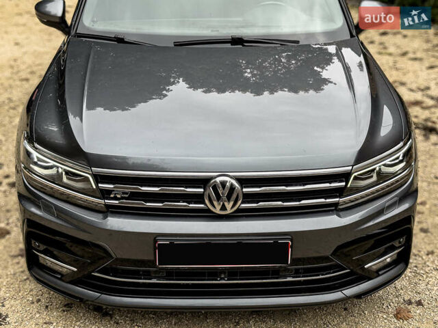 Сірий Фольксваген Тігуан, об'ємом двигуна 1.98 л та пробігом 230 тис. км за 27700 $, фото 29 на Automoto.ua