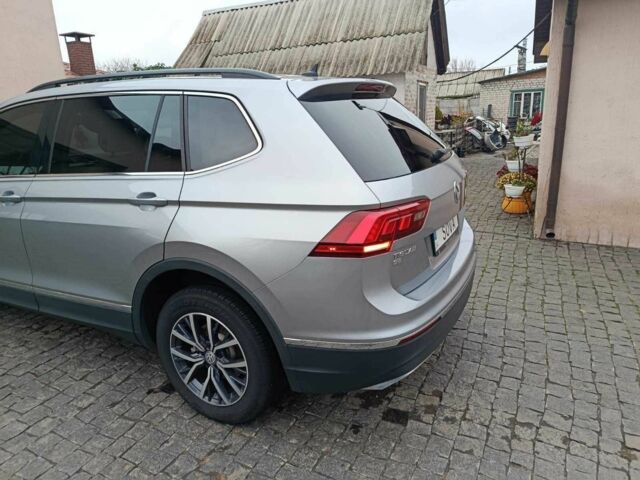 Серый Фольксваген Тигуан, объемом двигателя 2 л и пробегом 109 тыс. км за 21000 $, фото 6 на Automoto.ua