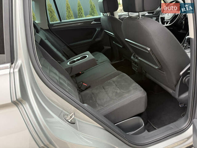 Серый Фольксваген Тигуан, объемом двигателя 2 л и пробегом 87 тыс. км за 23900 $, фото 83 на Automoto.ua