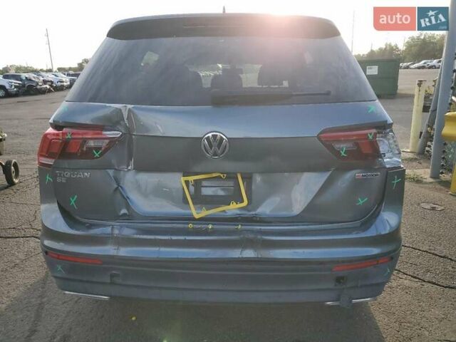Сірий Фольксваген Тігуан, об'ємом двигуна 2 л та пробігом 154 тис. км за 4800 $, фото 5 на Automoto.ua