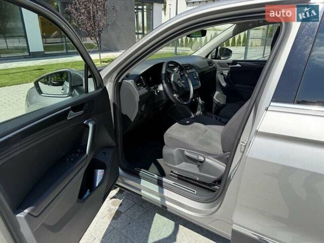 Серый Фольксваген Тигуан, объемом двигателя 1.98 л и пробегом 83 тыс. км за 25800 $, фото 12 на Automoto.ua