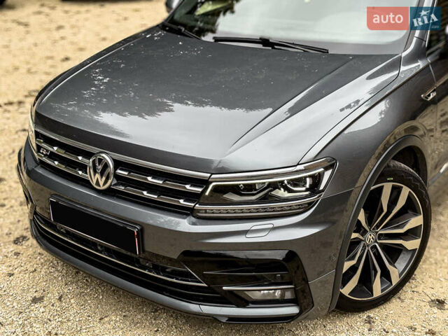 Сірий Фольксваген Тігуан, об'ємом двигуна 1.98 л та пробігом 230 тис. км за 27700 $, фото 32 на Automoto.ua