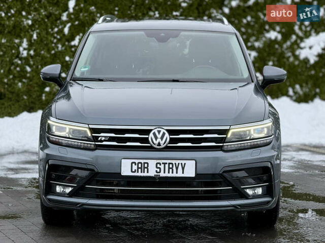 Серый Фольксваген Тигуан, объемом двигателя 2 л и пробегом 241 тыс. км за 26999 $, фото 11 на Automoto.ua