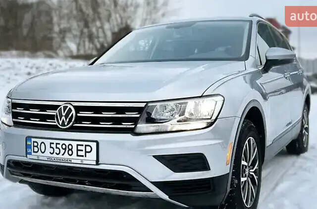 Серый Фольксваген Тигуан, объемом двигателя 1.98 л и пробегом 133 тыс. км за 27700 $, фото 7 на Automoto.ua