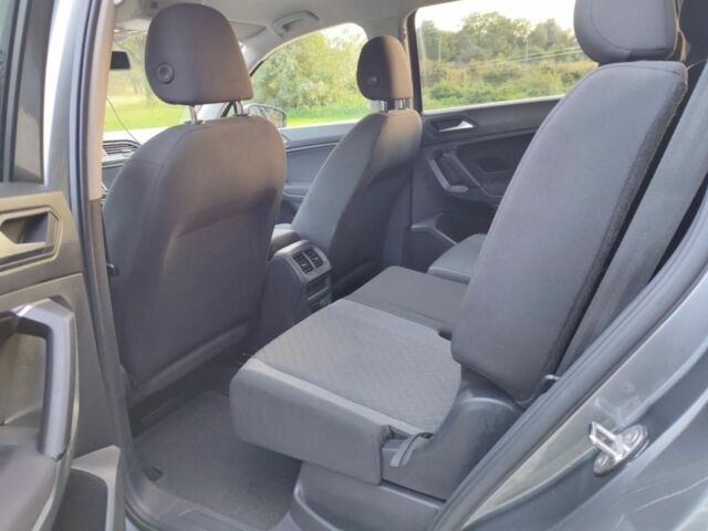 Серый Фольксваген Тигуан, объемом двигателя 2 л и пробегом 140 тыс. км за 9700 $, фото 9 на Automoto.ua