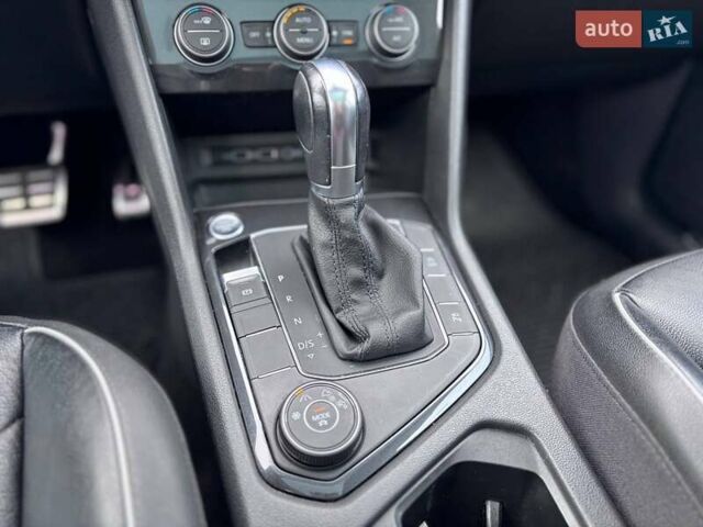 Серый Фольксваген Тигуан, объемом двигателя 1.98 л и пробегом 101 тыс. км за 24999 $, фото 41 на Automoto.ua