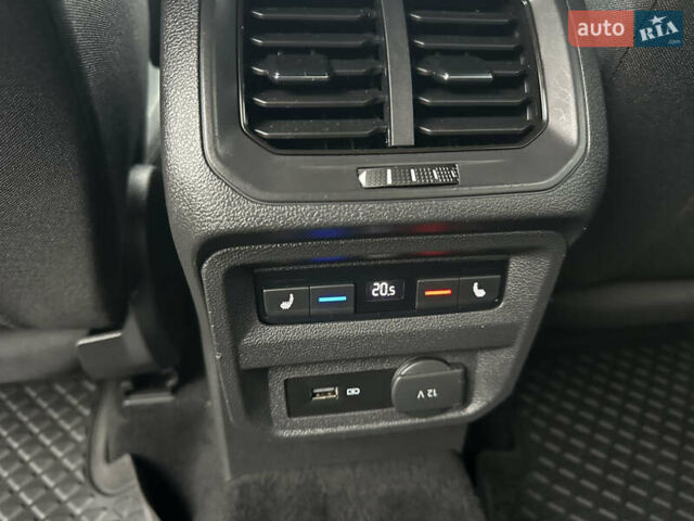 Серый Фольксваген Тигуан, объемом двигателя 1.97 л и пробегом 230 тыс. км за 27100 $, фото 26 на Automoto.ua